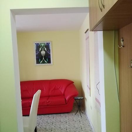 Apartament Salina Bulevard อัลบายูเลีย ภายนอก รูปภาพ